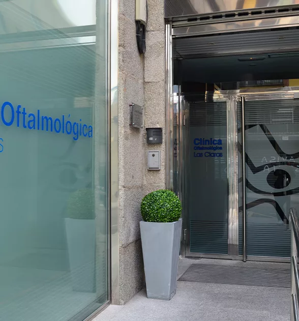 Entrada de la Clínica Oftalmológica Las Claras